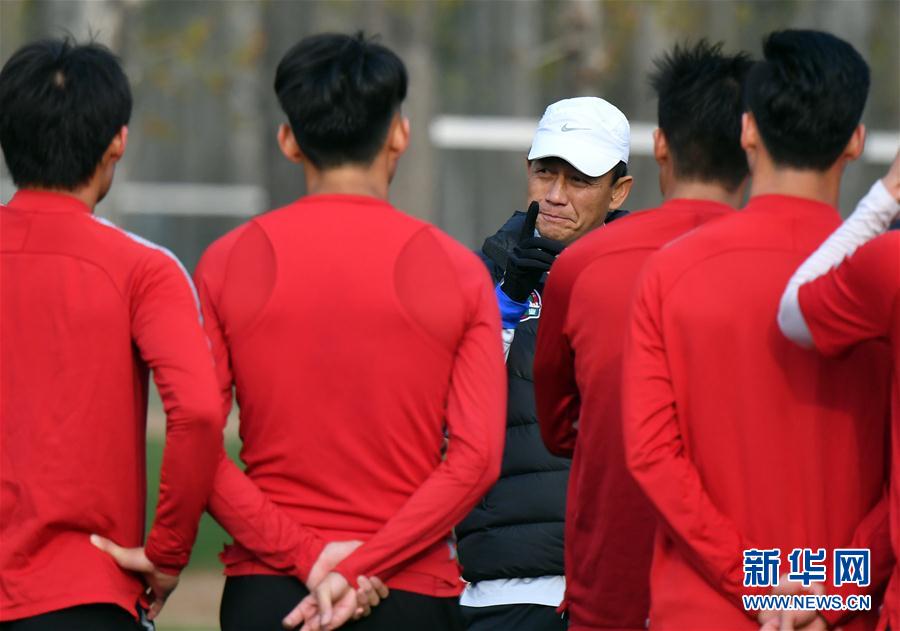 （体育）（4）足球——中超：王宝山辞去河南建业一线队主教练职务